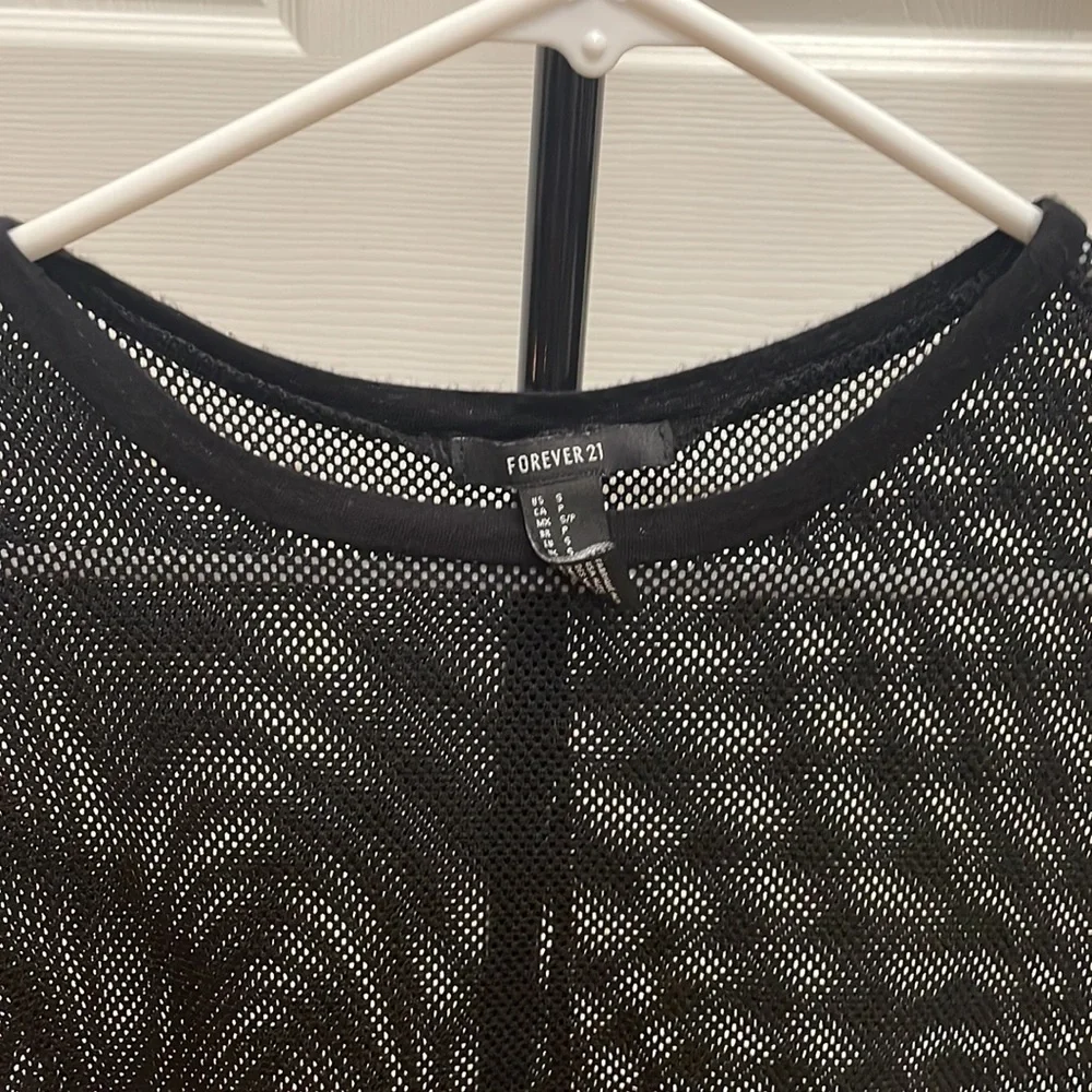 Black Mesh T-Shirt - price negotiable - Picture 2 of 3